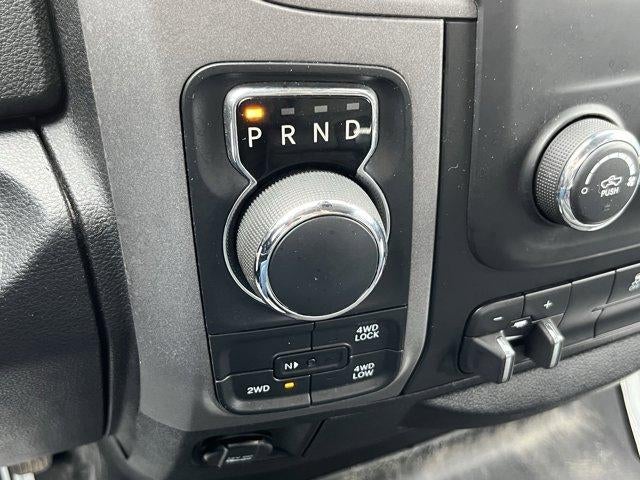 2017 RAM 1500 Express 4x4 Quad Cab 6'4" Box