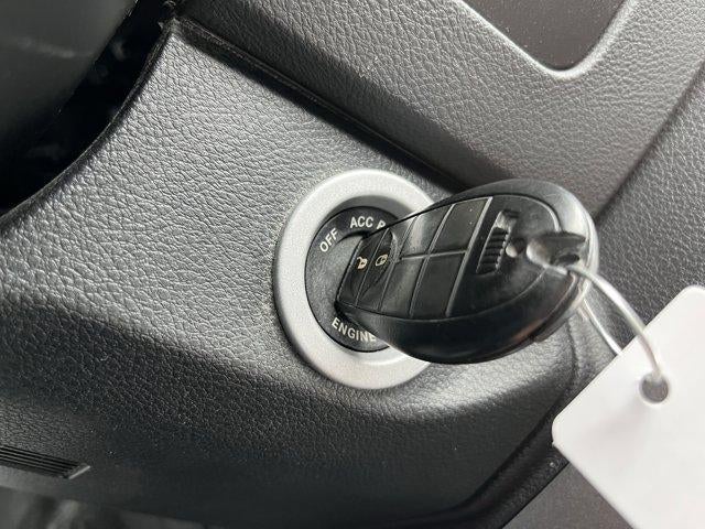 2017 RAM 1500 Express 4x4 Quad Cab 6'4" Box