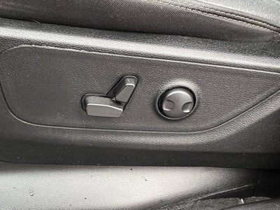 2022 RAM 1500 Big Horn 4x4 Crew Cab 5'7" Box