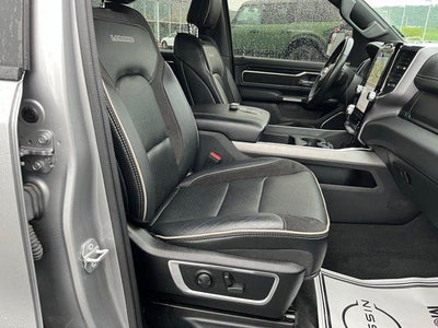2022 RAM 1500 Laramie 4x4 Crew Cab 5'7" Box