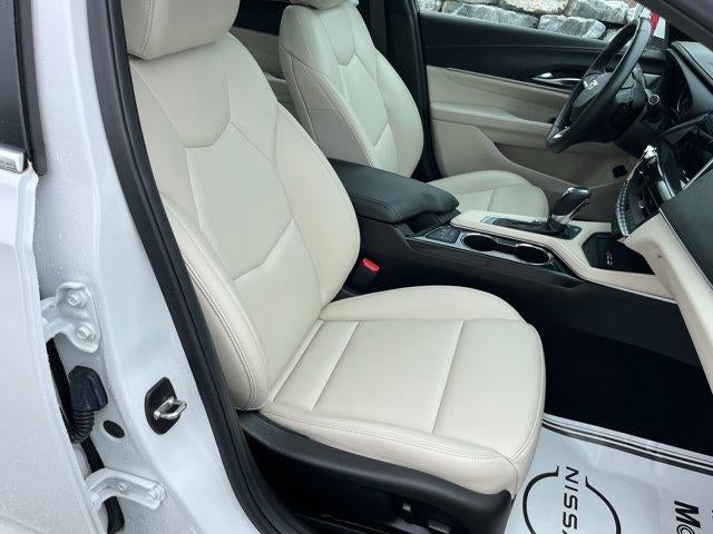 2025 Cadillac CT4 4dr Sdn Luxury