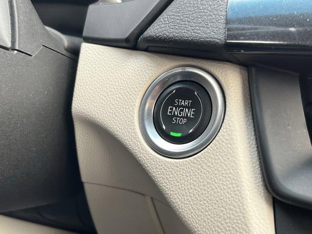 2021 Cadillac CT4 4dr Sdn Luxury