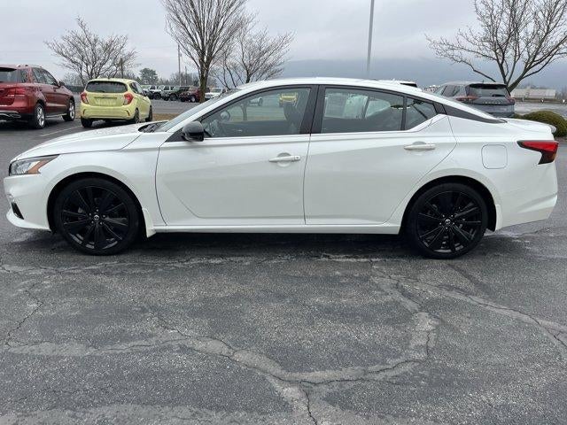 2022 Nissan Altima 2.5 SR Sedan