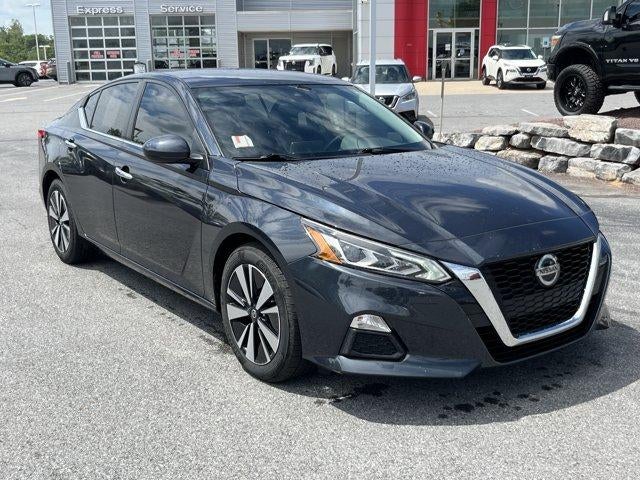 2022 Nissan Altima 2.5 SV Sedan