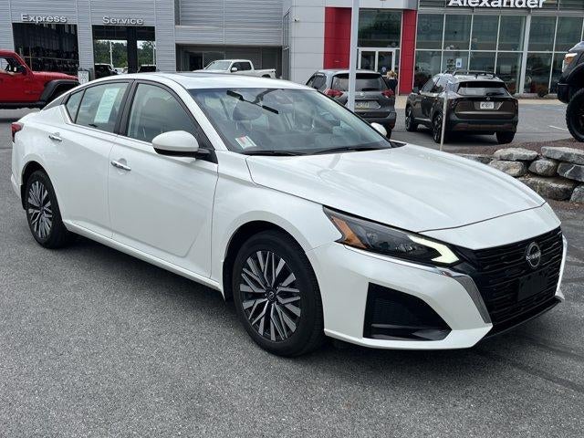 2023 Nissan Altima 2.5 SV AWD Sedan