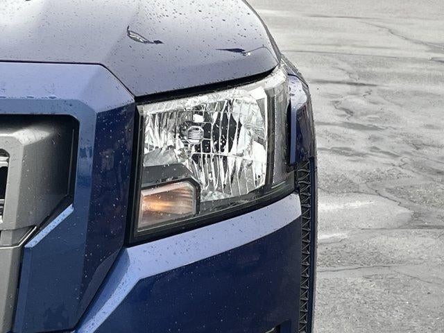 2023 Nissan Frontier Crew Cab 4x4 SV Auto