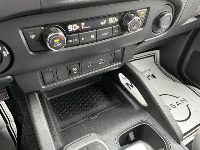 2022 Nissan Frontier Crew Cab 4x4 SV Auto Long Bed