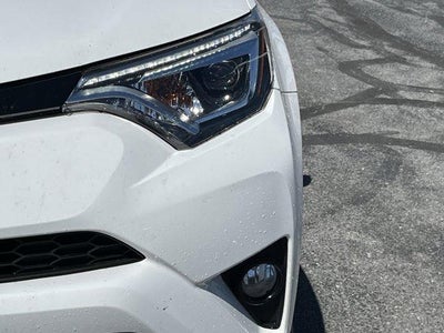2018 Toyota RAV4 SE AWD (Natl)