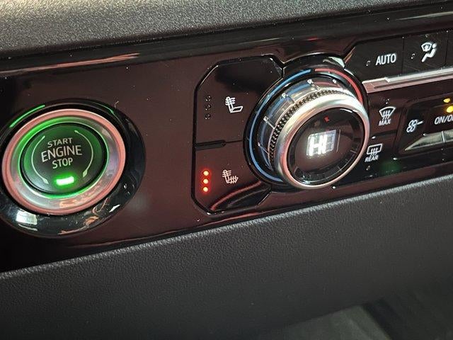 2022 GMC Sierra 1500 Crew Cab Short Box 4-Wheel Drive Elevation 3VL