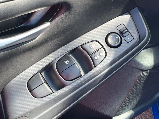 2025 Nissan Sentra SV CVT