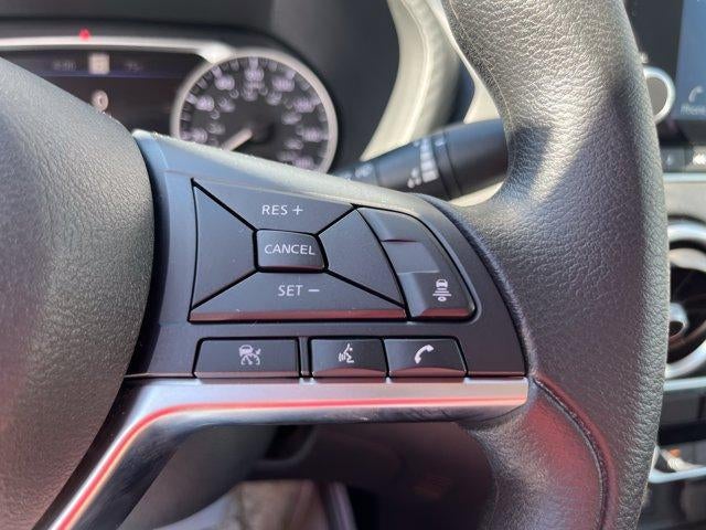 2025 Nissan Sentra SV CVT