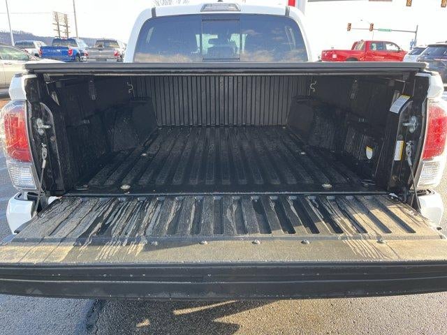 2023 Toyota Tacoma 4WD 4WD TRD Sport Double Cab 5' Bed V6 MT (Natl)