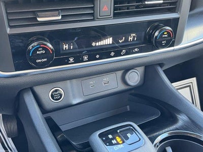 2023 Nissan Rogue AWD SV