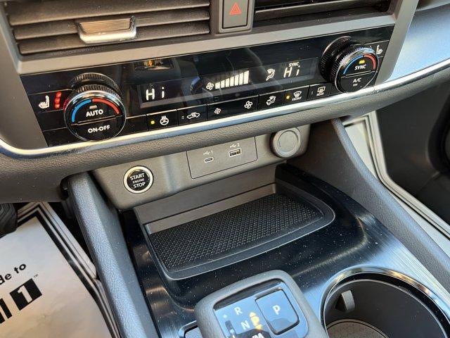 2023 Nissan Rogue AWD SV