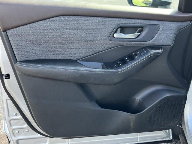 2022 Nissan Rogue AWD SV