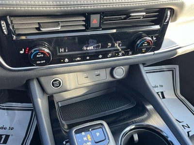 2023 Nissan Rogue AWD SV *Ltd Avail*