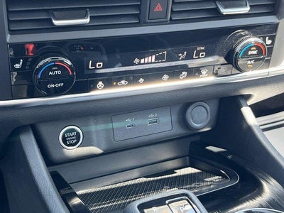 2023 Nissan Rogue AWD SV