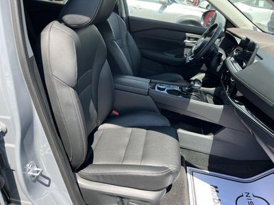 2022 Nissan Rogue AWD SL