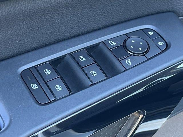 2024 Nissan Pathfinder S 4WD