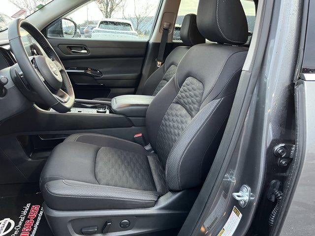 2022 Nissan Pathfinder SV 4WD