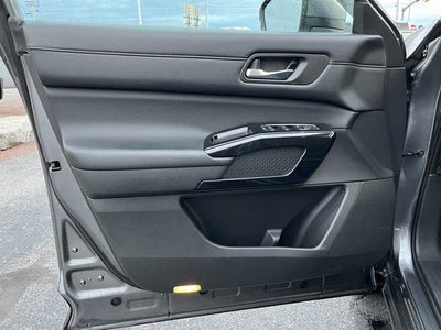 2022 Nissan Pathfinder SV 4WD