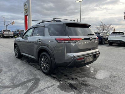 2022 Nissan Pathfinder SV 4WD