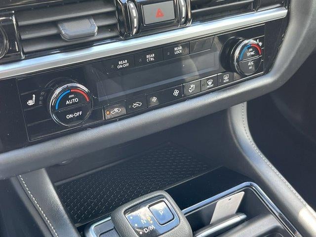 2023 Nissan Pathfinder SV 4WD