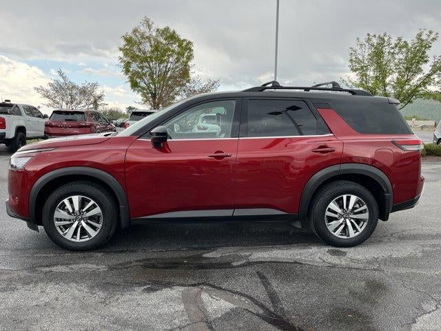2023 Nissan Pathfinder SL 4WD