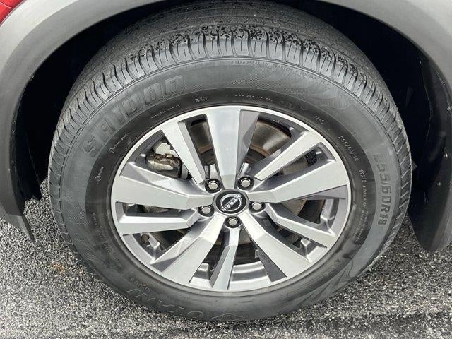 2023 Nissan Pathfinder SL 4WD