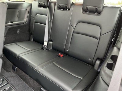 2023 Nissan Pathfinder SL 4WD