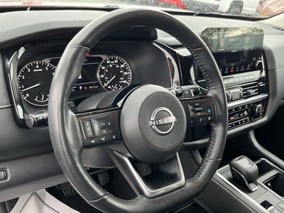 2023 Nissan Pathfinder SL 4WD