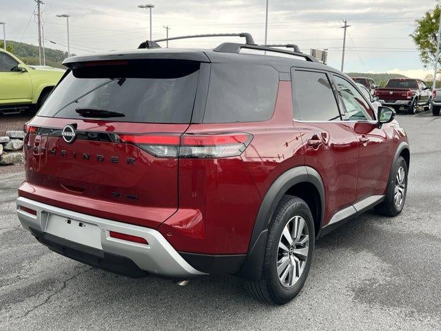 2023 Nissan Pathfinder SL 4WD