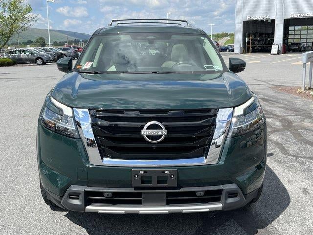2023 Nissan Pathfinder SL 4WD