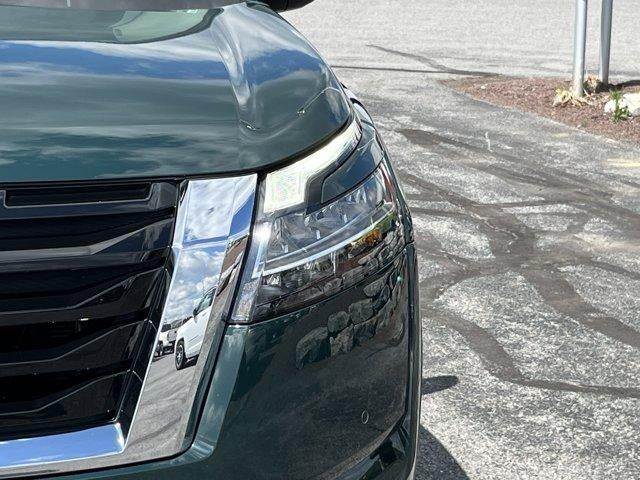 2023 Nissan Pathfinder SL 4WD