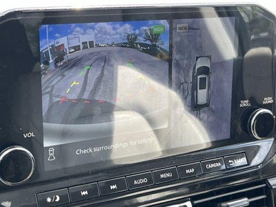 2023 Nissan Pathfinder SL 4WD