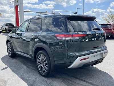 2023 Nissan Pathfinder SL 4WD