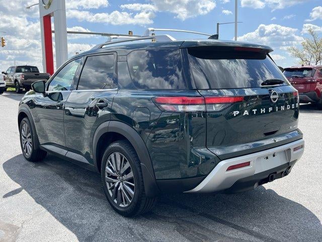 2023 Nissan Pathfinder SL 4WD