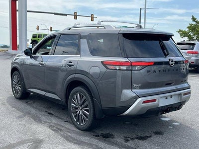 2023 Nissan Pathfinder SL 4WD