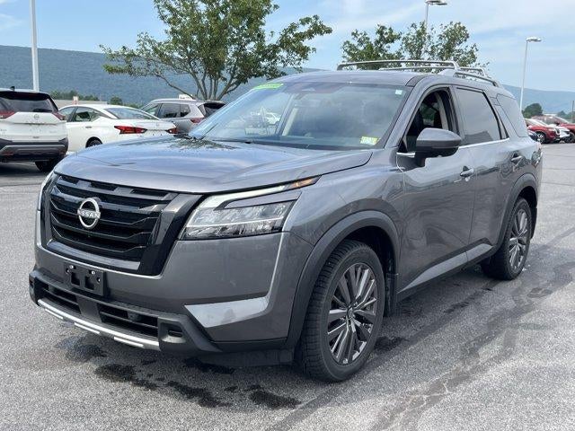 2023 Nissan Pathfinder SL 4WD