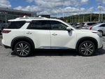 2024 Nissan Pathfinder Platinum 4WD