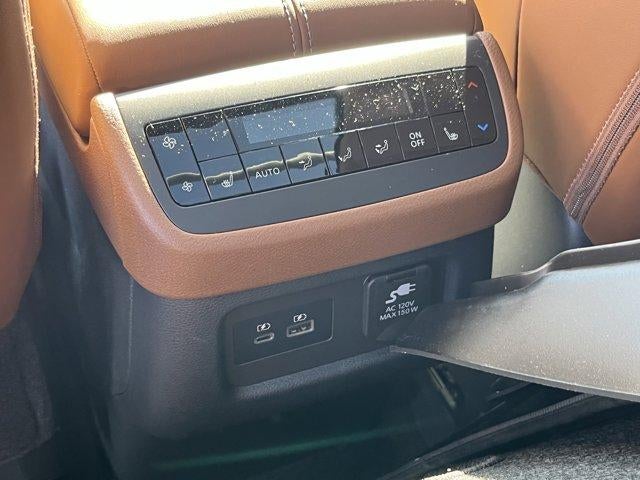 2023 Nissan Pathfinder Platinum 4WD