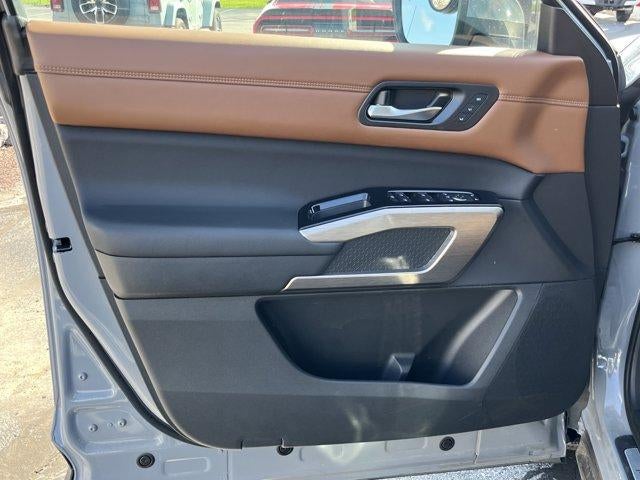 2023 Nissan Pathfinder Platinum 4WD