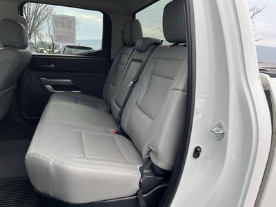 2023 Toyota Tundra 4WD 4WD SR5 CrewMax 5.5' Bed (SE)
