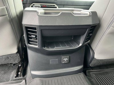 2023 Toyota Tundra 4WD 4WD SR5 CrewMax 5.5' Bed (SE)