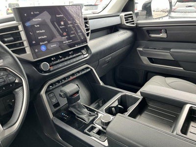 2023 Toyota Tundra 4WD 4WD SR5 CrewMax 5.5' Bed (SE)