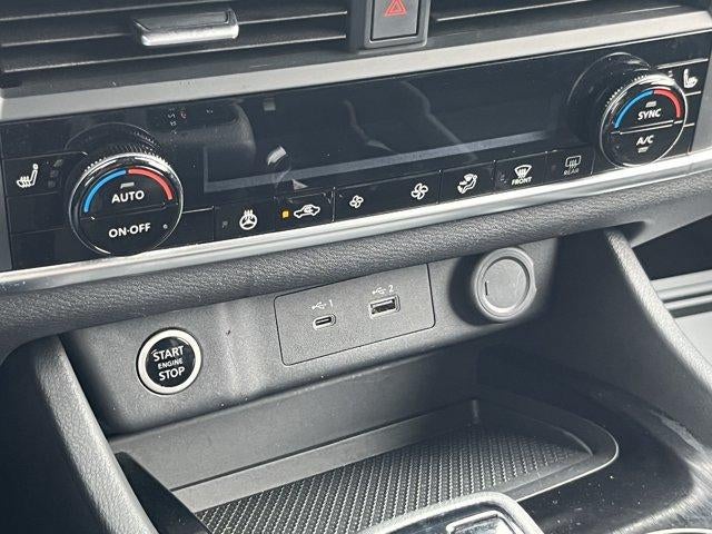 2023 Nissan Rogue AWD SV