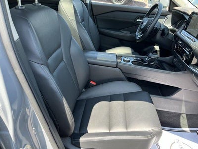 2023 Nissan Rogue AWD SL