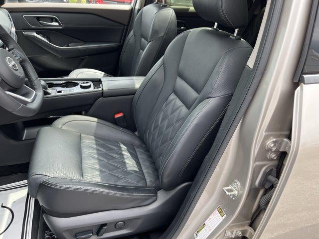 2023 Nissan Rogue AWD Platinum