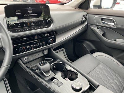 2023 Nissan Rogue AWD Platinum