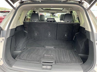 2023 Nissan Rogue AWD Platinum